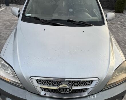 Серый Киа Соренто, объемом двигателя 2.5 л и пробегом 300 тыс. км за 3200 $, фото 3 на Automoto.ua