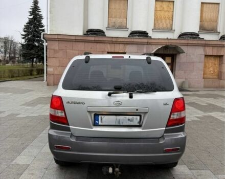 Сірий Кіа Соренто, об'ємом двигуна 0 л та пробігом 300 тис. км за 3085 $, фото 2 на Automoto.ua