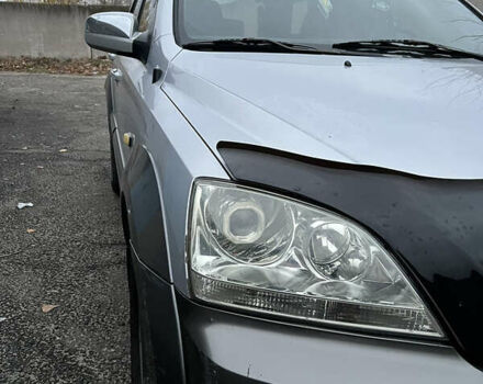 Сірий Кіа Соренто, об'ємом двигуна 2.5 л та пробігом 302 тис. км за 6100 $, фото 1 на Automoto.ua