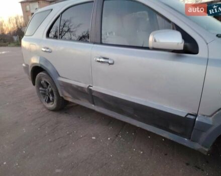 Серый Киа Соренто, объемом двигателя 2.5 л и пробегом 300 тыс. км за 3500 $, фото 9 на Automoto.ua