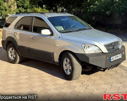 Серый Киа Соренто, объемом двигателя 2.4 л и пробегом 200 тыс. км за 3000 $, фото 1 на Automoto.ua