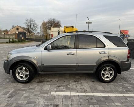 Серый Киа Соренто, объемом двигателя 2.5 л и пробегом 300 тыс. км за 3200 $, фото 7 на Automoto.ua