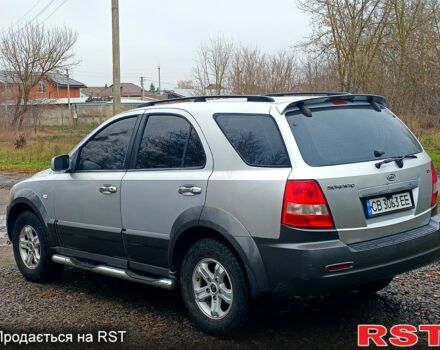 Серый Киа Соренто, объемом двигателя 2.4 л и пробегом 400 тыс. км за 5750 $, фото 4 на Automoto.ua