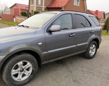 Серый Киа Соренто, объемом двигателя 2.5 л и пробегом 300 тыс. км за 2789 $, фото 2 на Automoto.ua