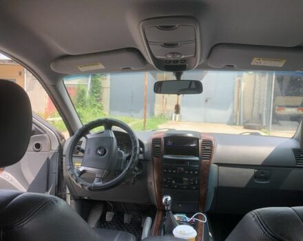 Серый Киа Соренто, объемом двигателя 2.5 л и пробегом 240 тыс. км за 6200 $, фото 3 на Automoto.ua