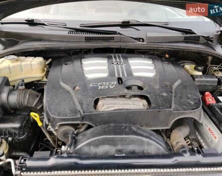 Серый Киа Соренто, объемом двигателя 2.5 л и пробегом 300 тыс. км за 2789 $, фото 5 на Automoto.ua