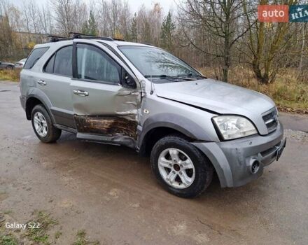 Серый Киа Соренто, объемом двигателя 2.5 л и пробегом 290 тыс. км за 2100 $, фото 1 на Automoto.ua