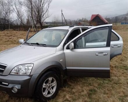 Серый Киа Соренто, объемом двигателя 2.5 л и пробегом 240 тыс. км за 2700 $, фото 1 на Automoto.ua