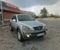 Серый Киа Соренто, объемом двигателя 2.5 л и пробегом 270 тыс. км за 3650 $, фото 2 на Automoto.ua