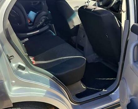 Киа Соренто 2004 в Ужгороде на Automoto.ua Серый Киа Соренто, объемом двигателя 2.5 л и пробегом 303 тыс. км за 7500 $, фото 11 на Automoto.ua