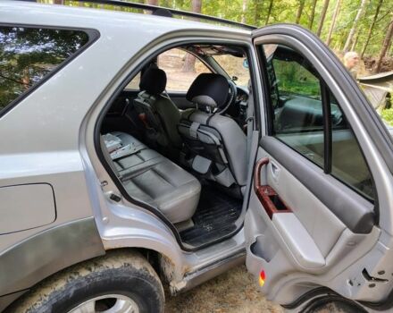 Сірий Кіа Соренто, об'ємом двигуна 2.5 л та пробігом 240 тис. км за 4500 $, фото 5 на Automoto.ua