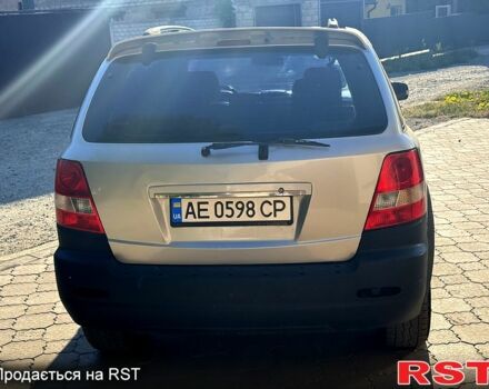 Серый Киа Соренто, объемом двигателя 2.4 л и пробегом 200 тыс. км за 3000 $, фото 3 на Automoto.ua