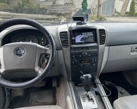 Серый Киа Соренто, объемом двигателя 2.5 л и пробегом 240 тыс. км за 5803 $, фото 2 на Automoto.ua