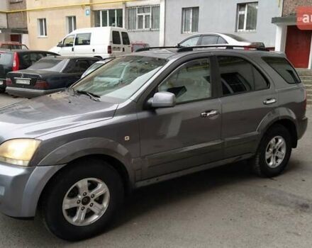 Киа Соренто 2005 в Хмельницком на Automoto.ua Серый Киа Соренто, объемом двигателя 2.5 л и пробегом 300 тыс. км за 7999 $, фото 4 на Automoto.ua
