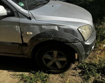 Сірий Кіа Соренто, об'ємом двигуна 2.5 л та пробігом 250 тис. км за 3500 $, фото 2 на Automoto.ua