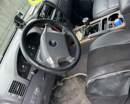 Серый Киа Соренто, объемом двигателя 2.5 л и пробегом 210 тыс. км за 3500 $, фото 2 на Automoto.ua