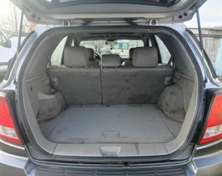 Серый Киа Соренто, объемом двигателя 2.5 л и пробегом 350 тыс. км за 3600 $, фото 5 на Automoto.ua