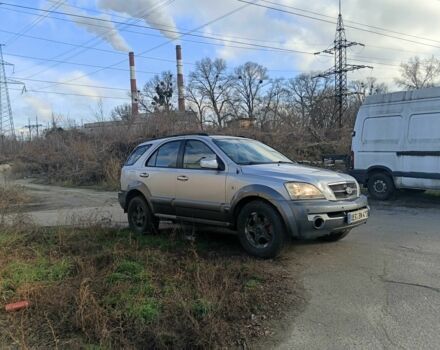 Серый Киа Соренто, объемом двигателя 2.5 л и пробегом 350 тыс. км за 3600 $, фото 2 на Automoto.ua