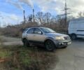 Серый Киа Соренто, объемом двигателя 2.5 л и пробегом 350 тыс. км за 3600 $, фото 2 на Automoto.ua