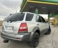 Серый Киа Соренто, объемом двигателя 2.5 л и пробегом 219 тыс. км за 4450 $, фото 3 на Automoto.ua