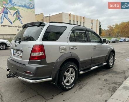Серый Киа Соренто, объемом двигателя 2.5 л и пробегом 238 тыс. км за 7500 $, фото 5 на Automoto.ua