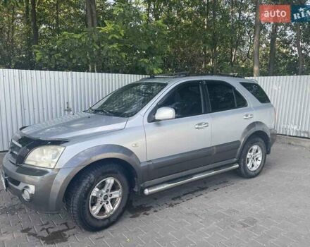 Серый Киа Соренто, объемом двигателя 2.5 л и пробегом 282 тыс. км за 7100 $, фото 5 на Automoto.ua