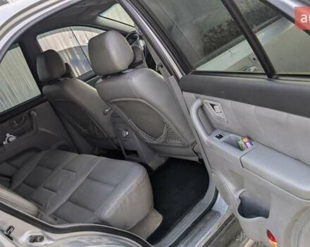 Серый Киа Соренто, объемом двигателя 2.5 л и пробегом 282 тыс. км за 7100 $, фото 10 на Automoto.ua