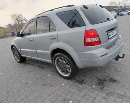 Серый Киа Соренто, объемом двигателя 2.5 л и пробегом 300 тыс. км за 5300 $, фото 6 на Automoto.ua