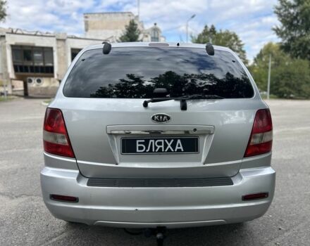 Серый Киа Соренто, объемом двигателя 2.5 л и пробегом 228 тыс. км за 4200 $, фото 3 на Automoto.ua