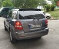 Киа Соренто 2005 в Хмельницком на Automoto.ua Серый Киа Соренто, объемом двигателя 2.5 л и пробегом 300 тыс. км за 7999 $, фото 3 на Automoto.ua