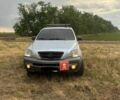 Серый Киа Соренто, объемом двигателя 2.5 л и пробегом 350 тыс. км за 3999 $, фото 1 на Automoto.ua