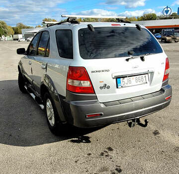 Киа Соренто 2005 в Ужгороде на Automoto.ua Серый Киа Соренто, объемом двигателя 2.5 л и пробегом 285 тыс. км за 3000 $, фото 9 на Automoto.ua