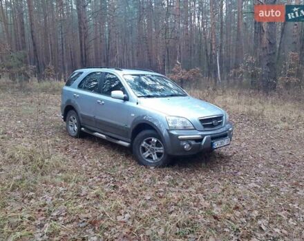 Серый Киа Соренто, объемом двигателя 2.4 л и пробегом 270 тыс. км за 7000 $, фото 2 на Automoto.ua