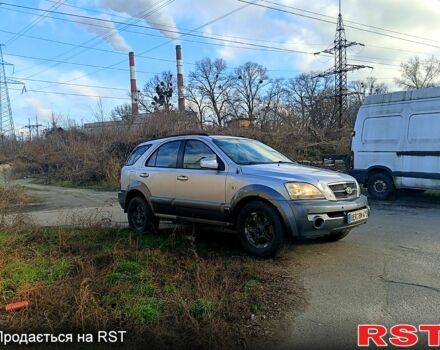 Серый Киа Соренто, объемом двигателя 2.5 л и пробегом 340 тыс. км за 3600 $, фото 3 на Automoto.ua