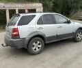 Серый Киа Соренто, объемом двигателя 2.5 л и пробегом 240 тыс. км за 5803 $, фото 4 на Automoto.ua