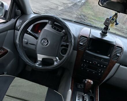 Киа Соренто 2005 в Славянске на Automoto.ua Серый Киа Соренто, объемом двигателя 2.5 л и пробегом 321 тыс. км за 2500 $, фото 11 на Automoto.ua
