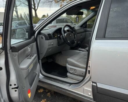 Киа Соренто 2005 в Павлограде на Automoto.ua Серый Киа Соренто, объемом двигателя 0 л и пробегом 222 тыс. км за 4799 $, фото 5 на Automoto.ua