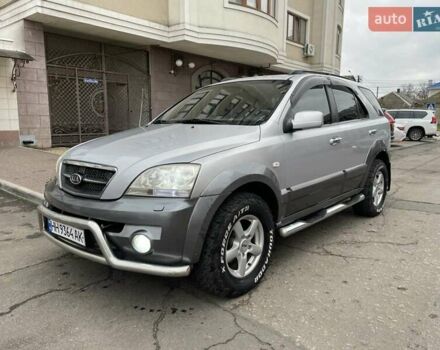 Серый Киа Соренто, объемом двигателя 2.5 л и пробегом 238 тыс. км за 7500 $, фото 2 на Automoto.ua