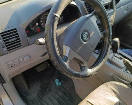 Серый Киа Соренто, объемом двигателя 2.5 л и пробегом 267 тыс. км за 5250 $, фото 8 на Automoto.ua