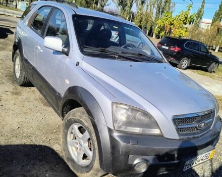 Киа Соренто 2005 в Павлограде на Automoto.ua Серый Киа Соренто, объемом двигателя 2.5 л и пробегом 300 тыс. км за 1500 $, фото 1 на Automoto.ua