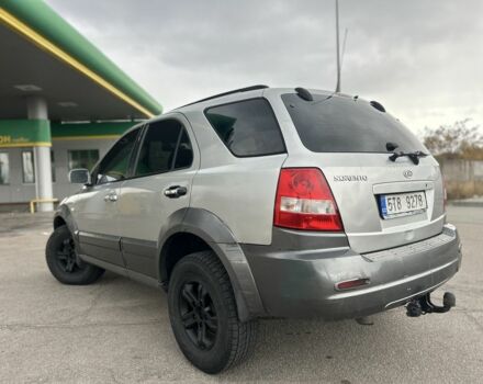 Серый Киа Соренто, объемом двигателя 2.5 л и пробегом 219 тыс. км за 4450 $, фото 1 на Automoto.ua