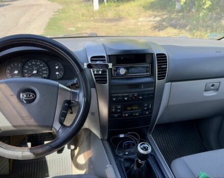 Сірий Кіа Соренто, об'ємом двигуна 2.5 л та пробігом 304 тис. км за 3818 $, фото 5 на Automoto.ua