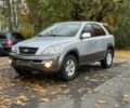 Киа Соренто 2005 в Павлограде на Automoto.ua Серый Киа Соренто, объемом двигателя 0 л и пробегом 222 тыс. км за 4799 $, фото 2 на Automoto.ua