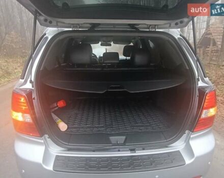 Серый Киа Соренто, объемом двигателя 2.5 л и пробегом 237 тыс. км за 8844 $, фото 27 на Automoto.ua