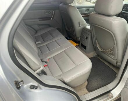 Серый Киа Соренто, объемом двигателя 2.4 л и пробегом 300 тыс. км за 4450 $, фото 5 на Automoto.ua