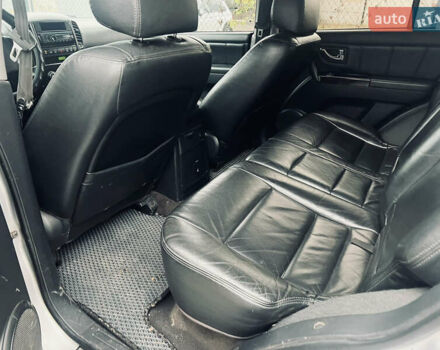 Серый Киа Соренто, объемом двигателя 2.5 л и пробегом 343 тыс. км за 6499 $, фото 15 на Automoto.ua