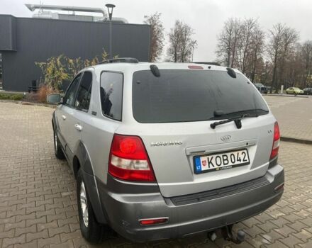 Серый Киа Соренто, объемом двигателя 2.4 л и пробегом 300 тыс. км за 4450 $, фото 3 на Automoto.ua