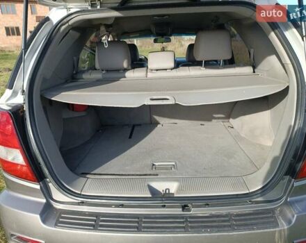 Серый Киа Соренто, объемом двигателя 2.5 л и пробегом 300 тыс. км за 7500 $, фото 18 на Automoto.ua