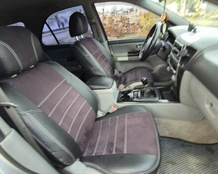 Серый Киа Соренто, объемом двигателя 2.5 л и пробегом 270 тыс. км за 6500 $, фото 5 на Automoto.ua