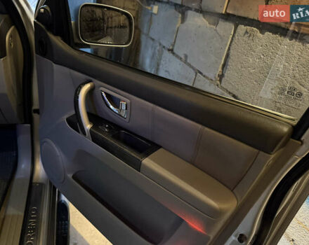 Серый Киа Соренто, объемом двигателя 2.4 л и пробегом 253 тыс. км за 6500 $, фото 16 на Automoto.ua